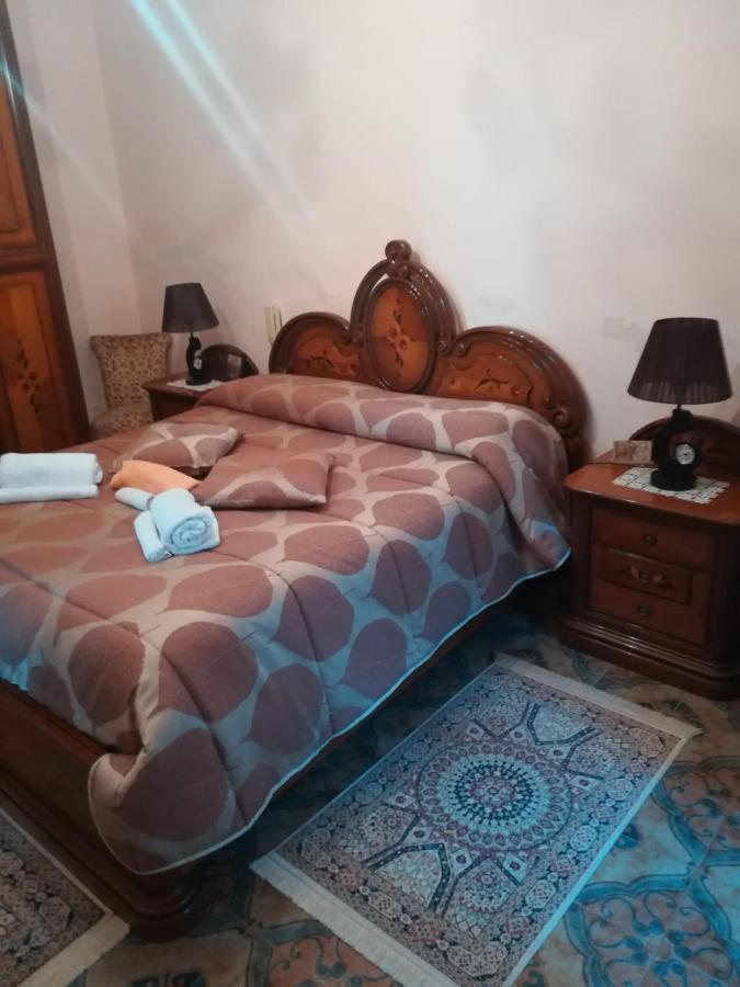 Rent Room Joe Via Dante 77 Solarino المظهر الخارجي الصورة